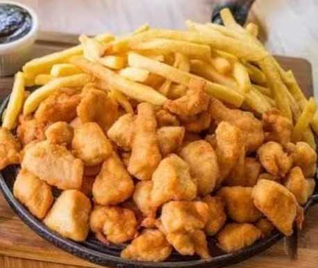 PORCAO-ISCAS-DE-FRANGO-COM-FRITAS